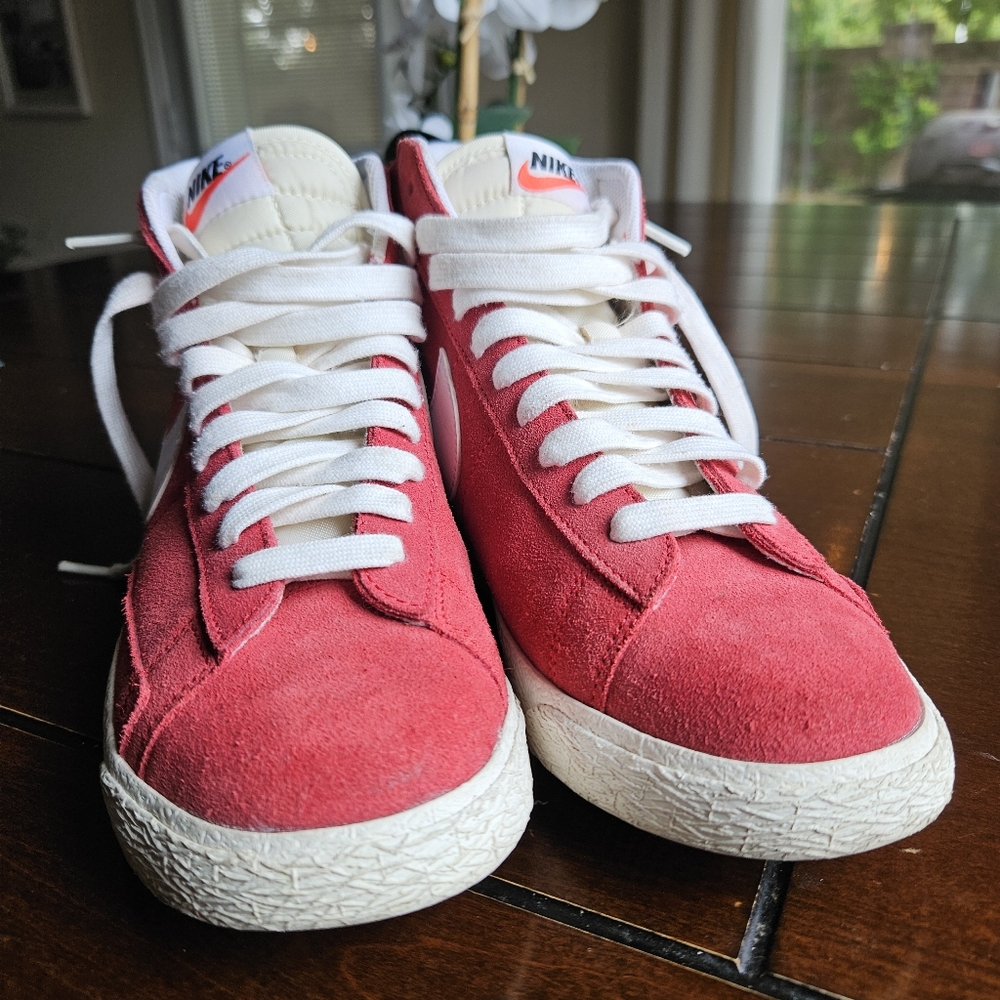 Nike Blazers Mid 77 - Size 6Y Womens 7.5 - Team Red Suede - Picture 7 of 7